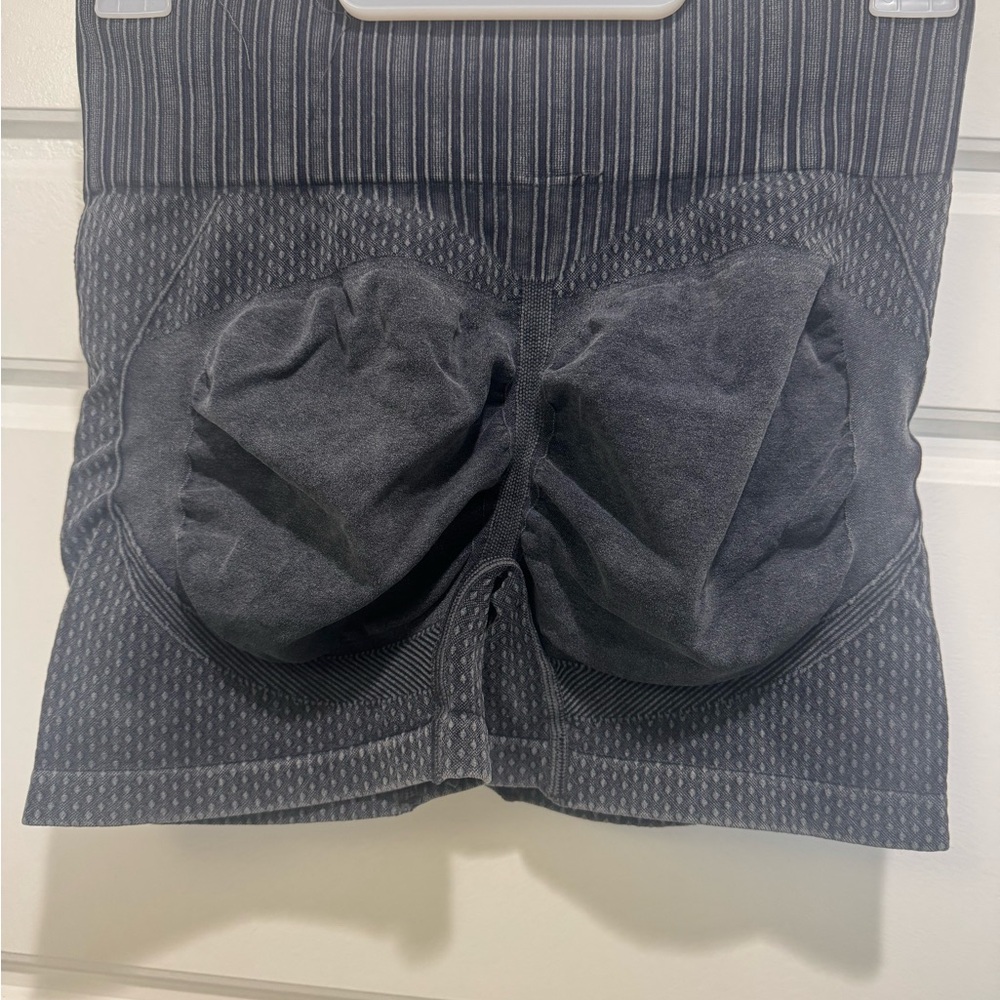 G3X Fitness gray Compression Shorts Size M